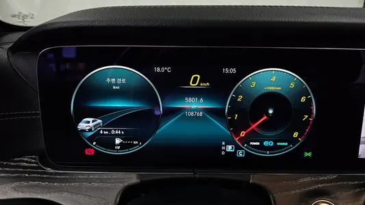 Mercedes-Benz E-Class W213 E350 4MATIC AMG Line 2021 8