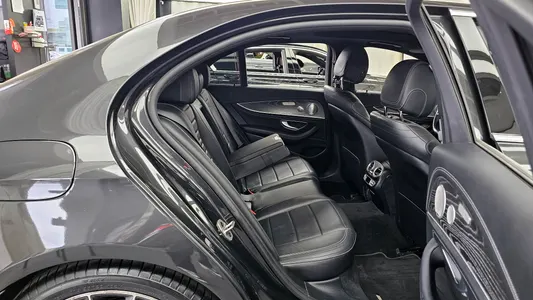 Mercedes-Benz E-Class W213 E350 4MATIC AMG Line 2021 12