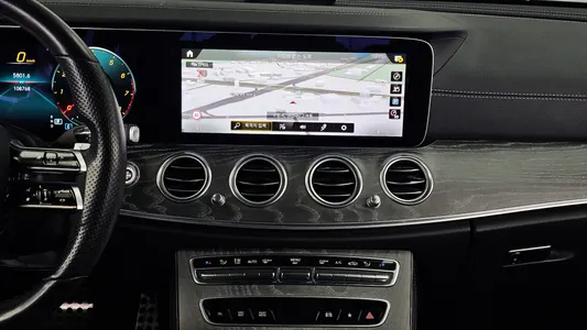 Mercedes-Benz E-Class W213 E350 4MATIC AMG Line 2021 14