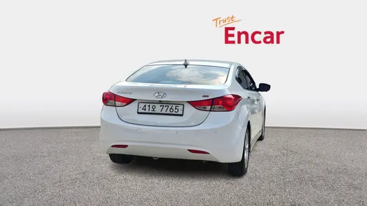 Hyundai MD M16 GDI 2012 4