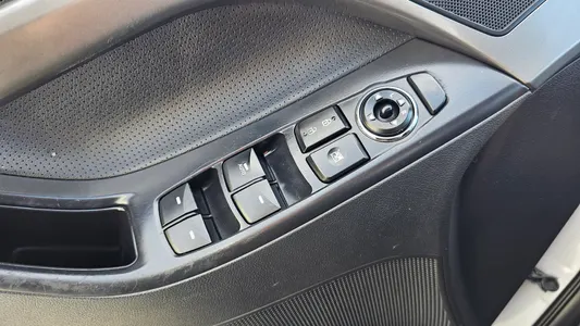 Hyundai MD M16 GDI 2012 13