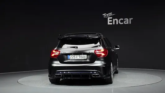 Mercedes-Benz A-Class W176 A45 AMG 4MATIC 2017 4