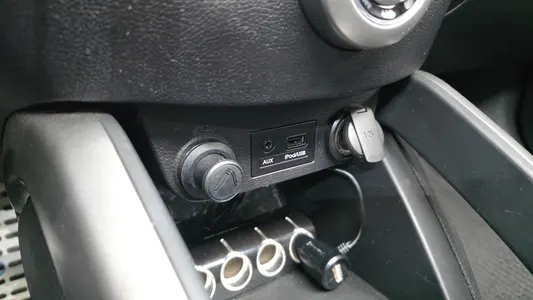 Hyundai 벨로스터 2012 12