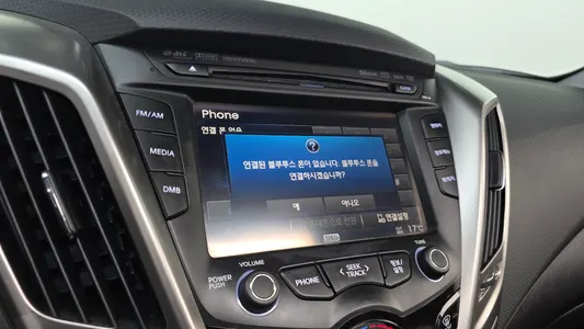 Hyundai 벨로스터 2012 16