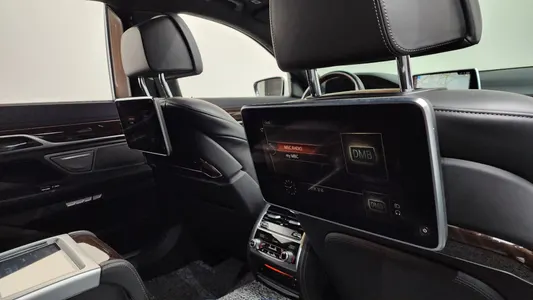 BMW 7 Series (G11) 730Ld xDrive 2016 23