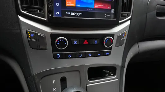 Hyundai Grand Starex 3 2017 18