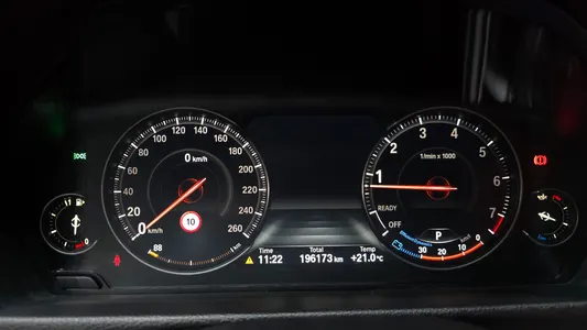 BMW 3 Series (F30) 330i M 2018 8