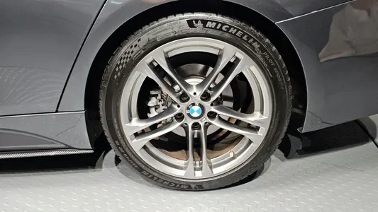 BMW 3 Series (F30) 330i M 2018 21