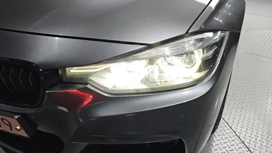 BMW 3 Series (F30) 330i M 2018 22