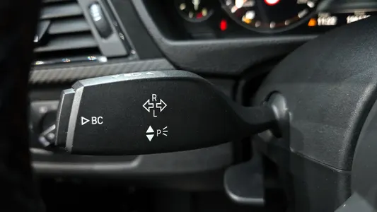 BMW 3 Series (F30) 330i M 2018 28