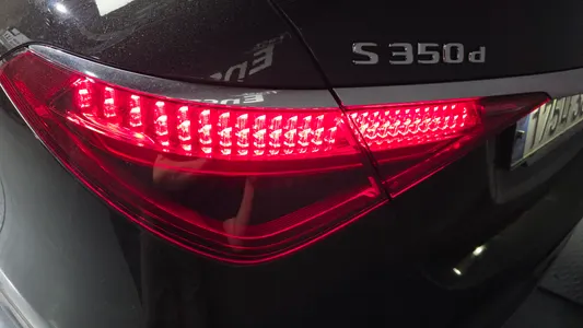 Mercedes-Benz S-Class W223 S350 d 2021 23