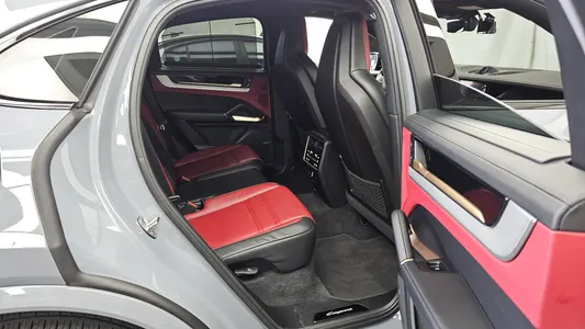 Porsche (PO536) 3.0 2023 12