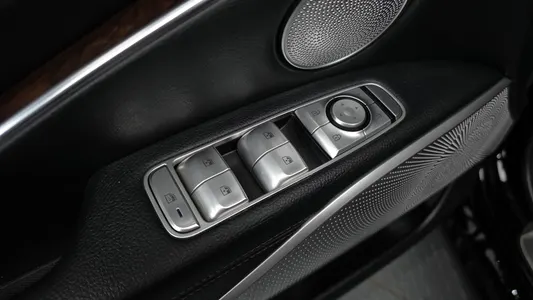 Kia K9 3.8 GDI AWD 2019 28