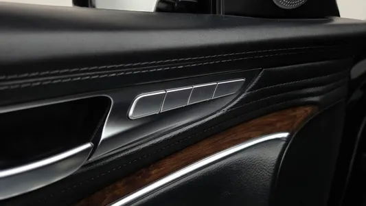 Kia K9 3.8 GDI AWD 2019 30