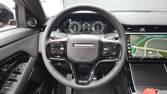 Land Rover 2 P250 SE 2026 13