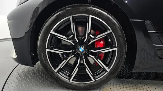 BMW 4 Series (G22) 420i M 2025 4