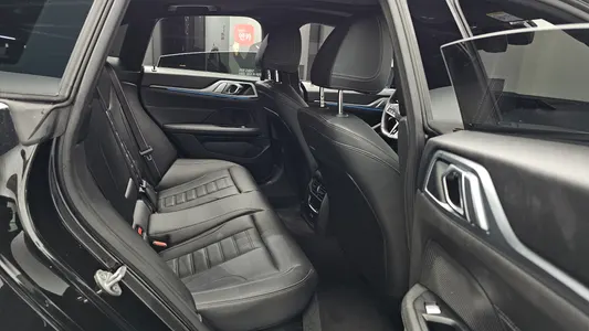 BMW 4 Series (G22) 420i M 2025 10