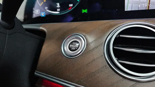 Mercedes-Benz E-Class W213 E250 2021 30