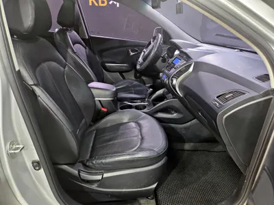 Hyundai ix 2WD LX20 2011 16