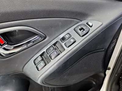 Hyundai ix 2WD LX20 2011 18