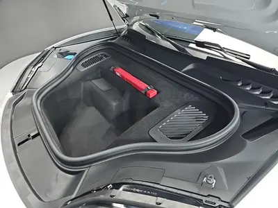 Porsche EV 4S 2025 6