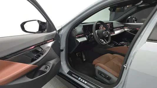 BMW 5 Series (G60) 530i xDrive M 2025 10