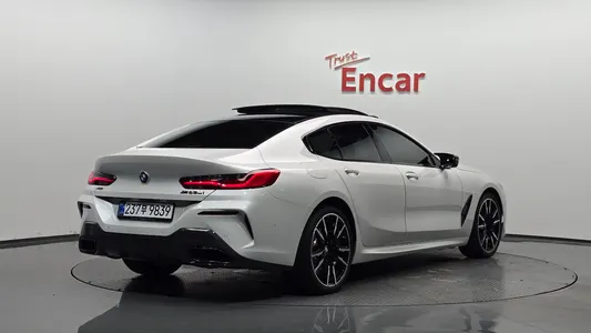 BMW 8 Series (G15) M850i xDrive 2025 1