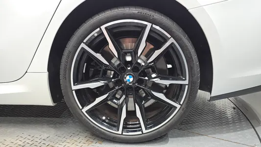 BMW 8 Series (G15) M850i xDrive 2025 21