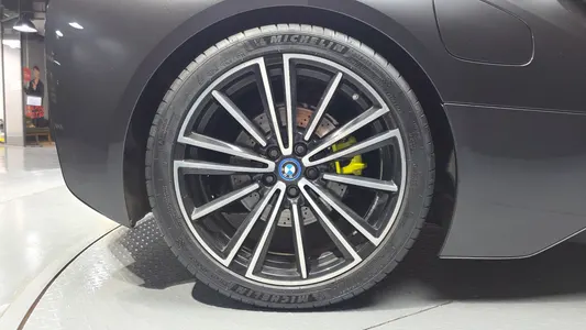 BMW i8 2019 5
