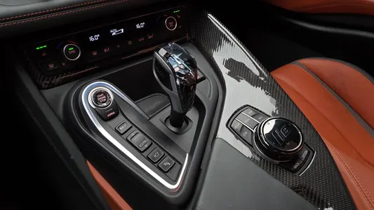 BMW i8 2019 9