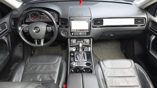 Volkswagen 투아렉 V6 3.0 TDI 2015 7
