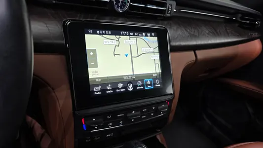 Maserati 콰트로포르테 S Q4 3.0 V6 2018 14