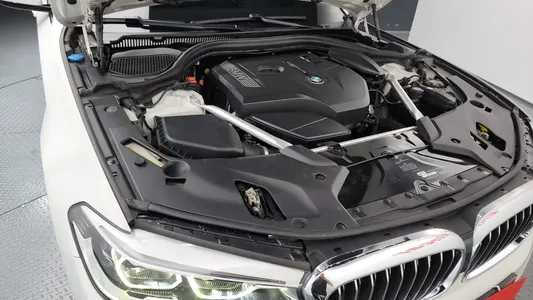BMW 5 Series (G30) 530i xDrive 2018 6