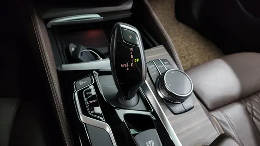 BMW 5 Series (G30) 530i xDrive 2018 9