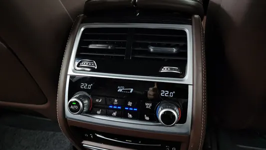 BMW 7 Series (G11) 745Le i M 2020 18