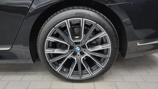 BMW 7 Series (G11) 745Le i M 2020 21