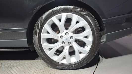 Land Rover 4 D350 Vogue SE 2021 21