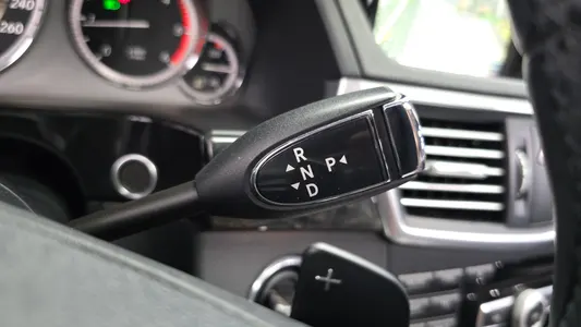 Mercedes-Benz E-Class W212 E220 CDI 2012 9