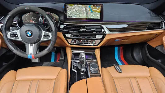 BMW 5 Series (G30) 520i M 2021 7