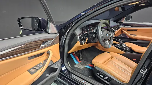 BMW 5 Series (G30) 520i M 2021 13