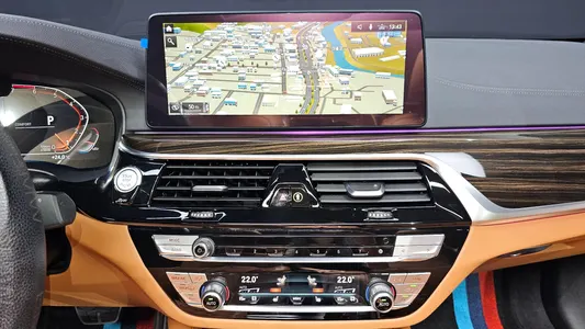 BMW 5 Series (G30) 520i M 2021 15