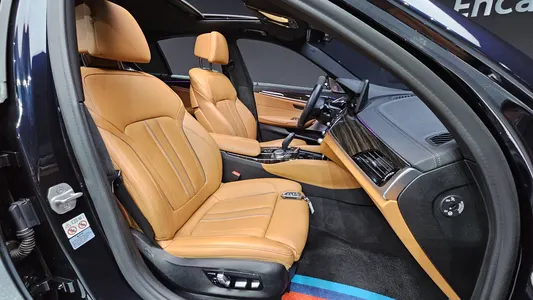BMW 5 Series (G30) 520i M 2021 10