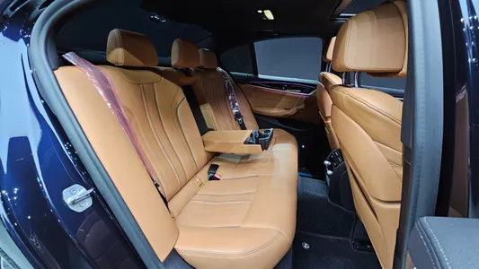 BMW 5 Series (G30) 520i M 2021 19
