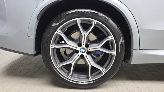 BMW X5 (G05) xDrive 40i M 2025 5