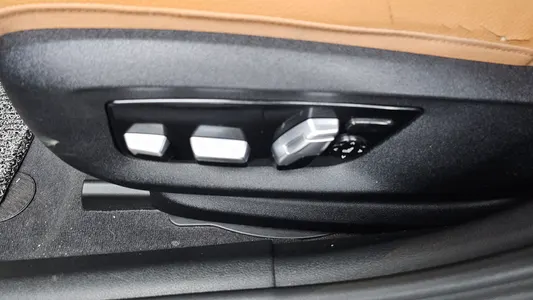 BMW 5 Series (G30) 520d M 2017 32