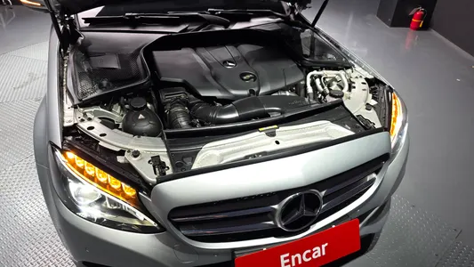 Mercedes-Benz C-Class W205 C220 d 2018 6