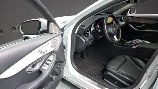 Mercedes-Benz C-Class W205 C220 d 2018 10