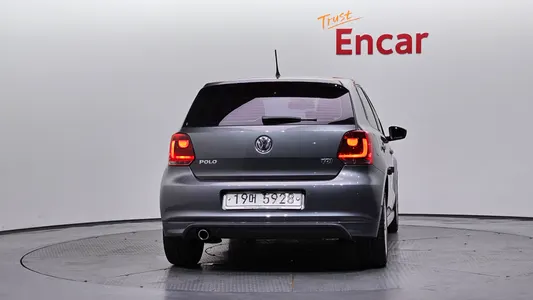 Volkswagen 폴로 1.6 TDI R-Line 2013 4