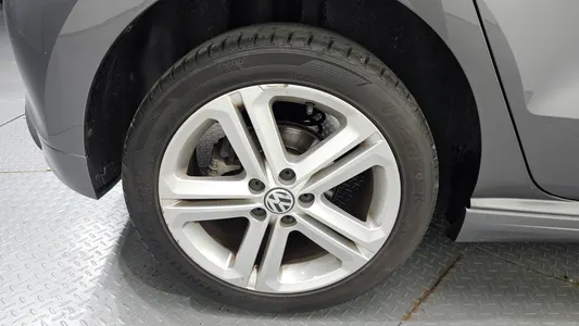 Volkswagen 폴로 1.6 TDI R-Line 2013 5