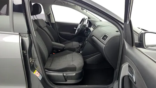 Volkswagen 폴로 1.6 TDI R-Line 2013 11